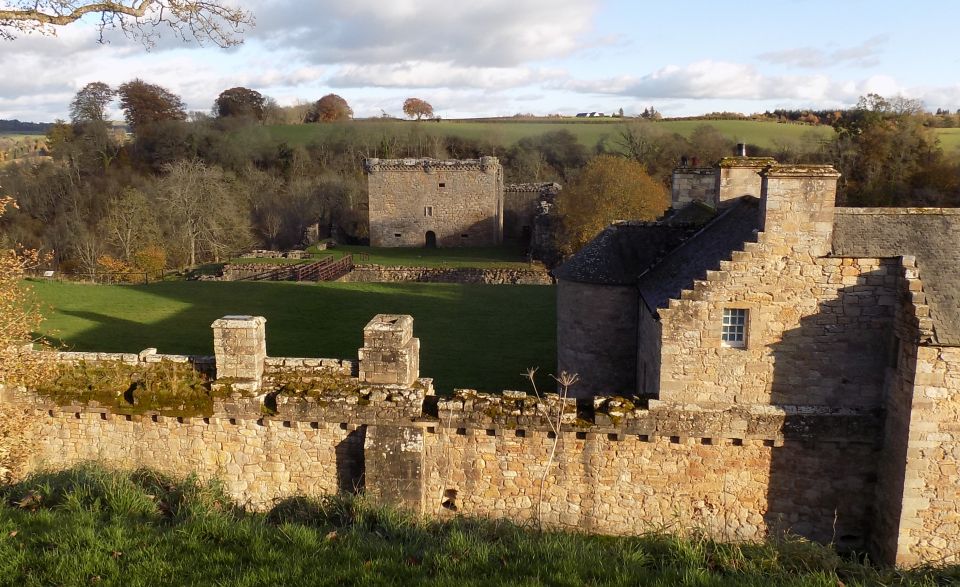 Craignethan Castle above Crossford