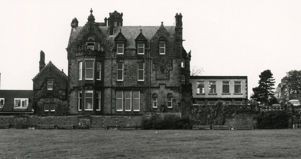 Ross Hall Hospital at Rosshall Park