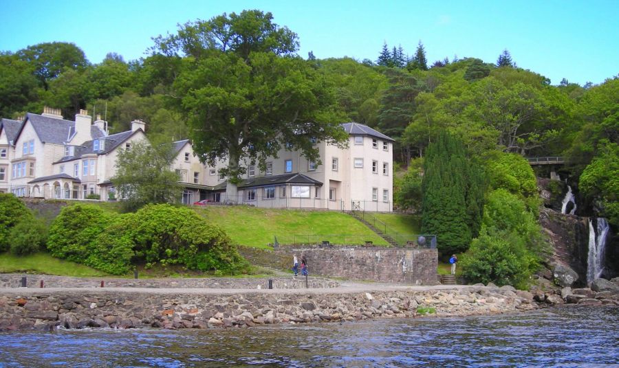 The West Highland Way - Inversnaid Hotel on Loch Lomond