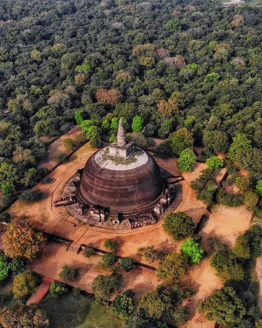 Rankot Dagoba in the ancient city of Polonnaruwa in northern Sri Lanka